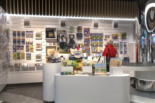 Bild 1 von Tourist Information in der mobiagentur Hauptbahnhof Potsdam